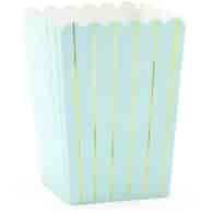 Pudełko na popcorn; paski 7x7x12,5cm, j.niebieskie  op.6 szt. **